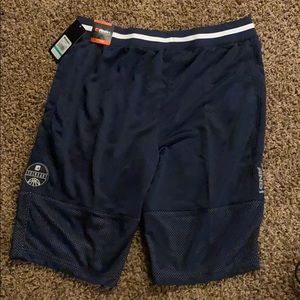 Men’s 13’ inseam basketball shorts
